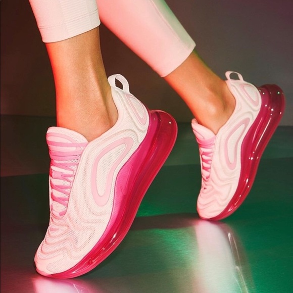 ladies air max 720